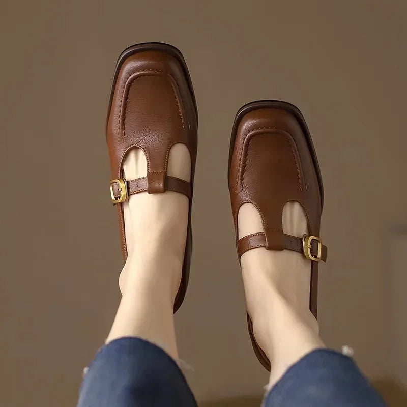 Ysolenne T-Strap