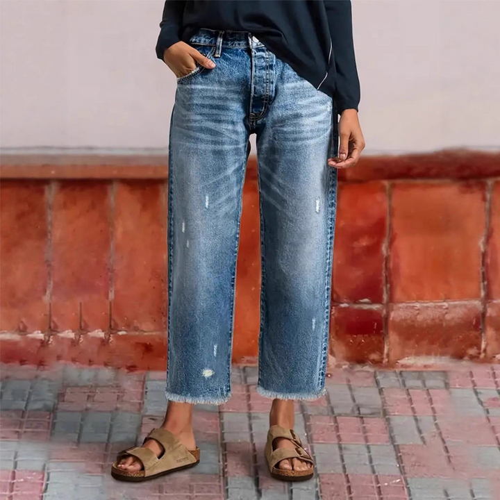 Clover | Retro Cropped Straight Jeans