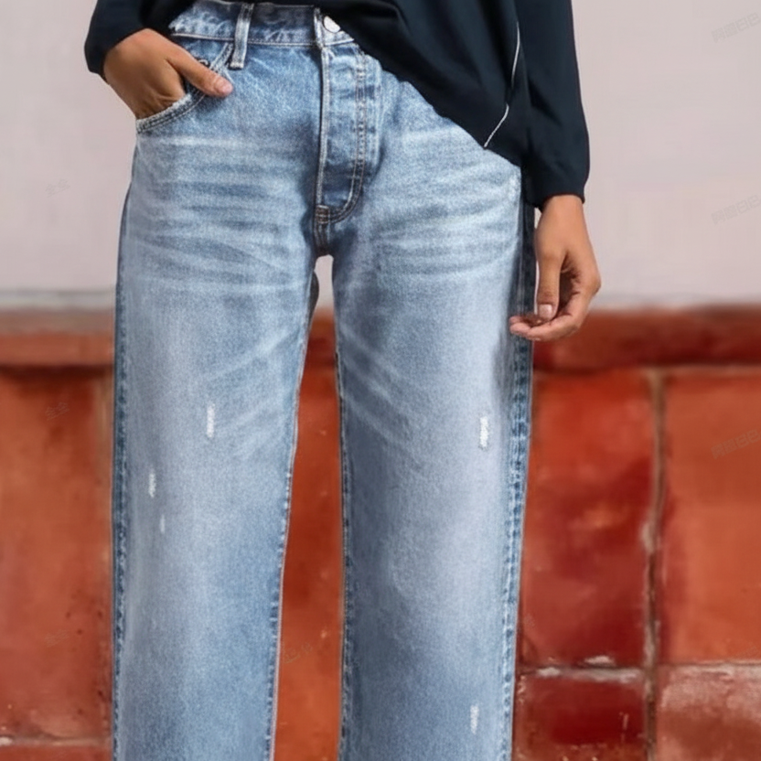 Clover | Retro Cropped Straight Jeans