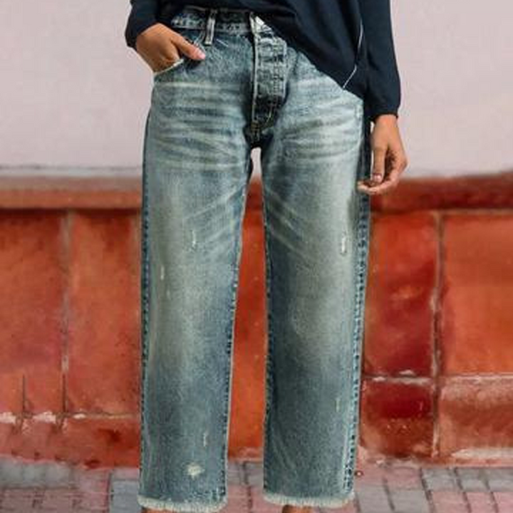 Clover | Retro Cropped Straight Jeans